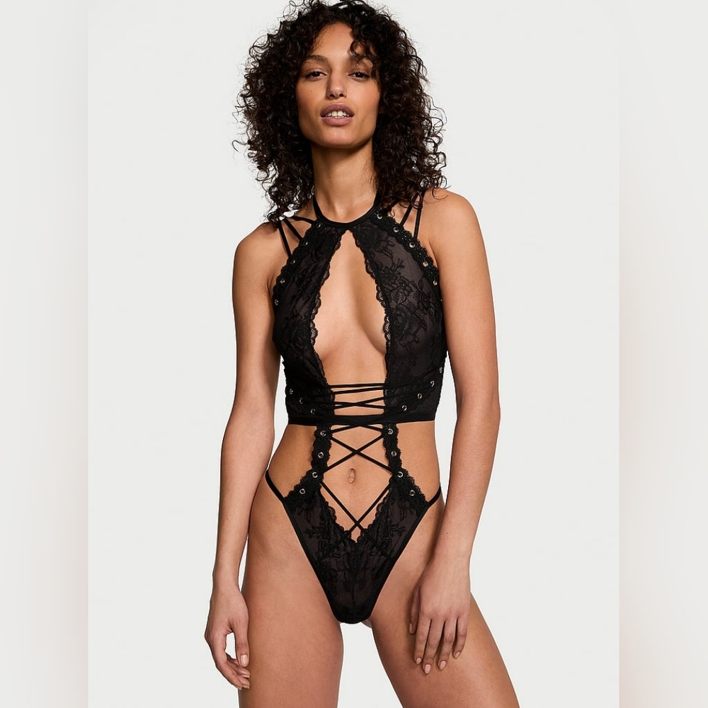 NEW Victoria’s Secret High-Neck Rose Lace & Grommet Strappy Teddy sz Small